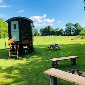 The Big Shepherds Hut Campsite Charlwood