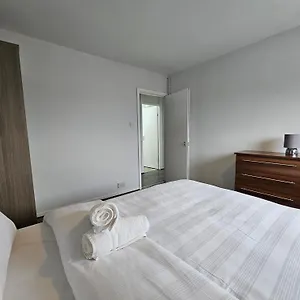 Near Towerbridge Apartment London